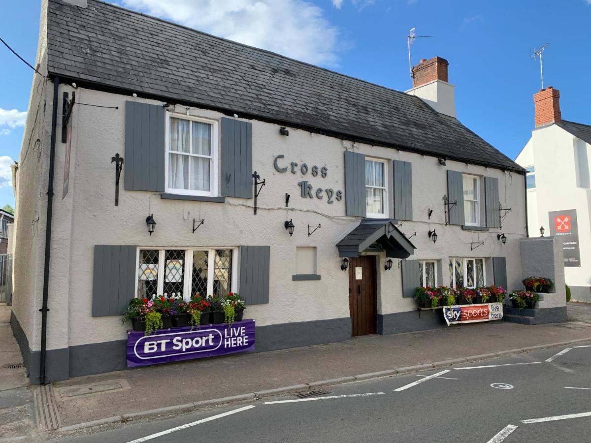 The Crosskeys Inn Usk Exterior photo
